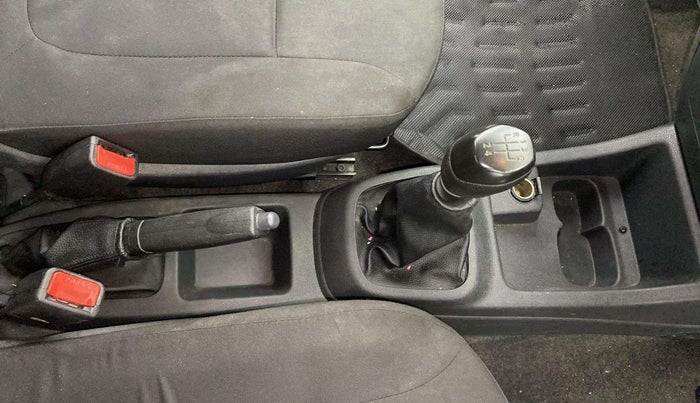 2016 Renault Kwid RXT 0.8, Petrol, Manual, 32,081 km, Gear Lever