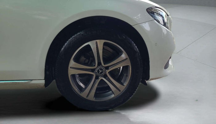 2018 Mercedes Benz E Class E 220 D, Diesel, Automatic, 80,378 km, Right Front Wheel