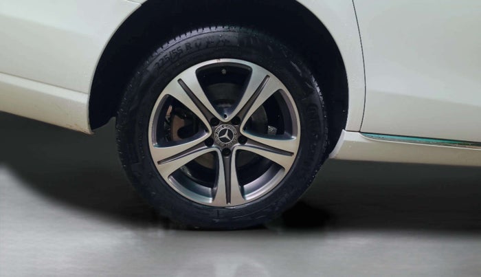 2018 Mercedes Benz E Class E 220 D, Diesel, Automatic, 80,378 km, Right Rear Wheel
