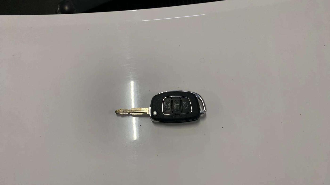 2024 Hyundai GRAND I10 NIOS SPORTZ 1.2 KAPPA VTVT CNG, CNG, Manual, 24,154 km, Key Close Up