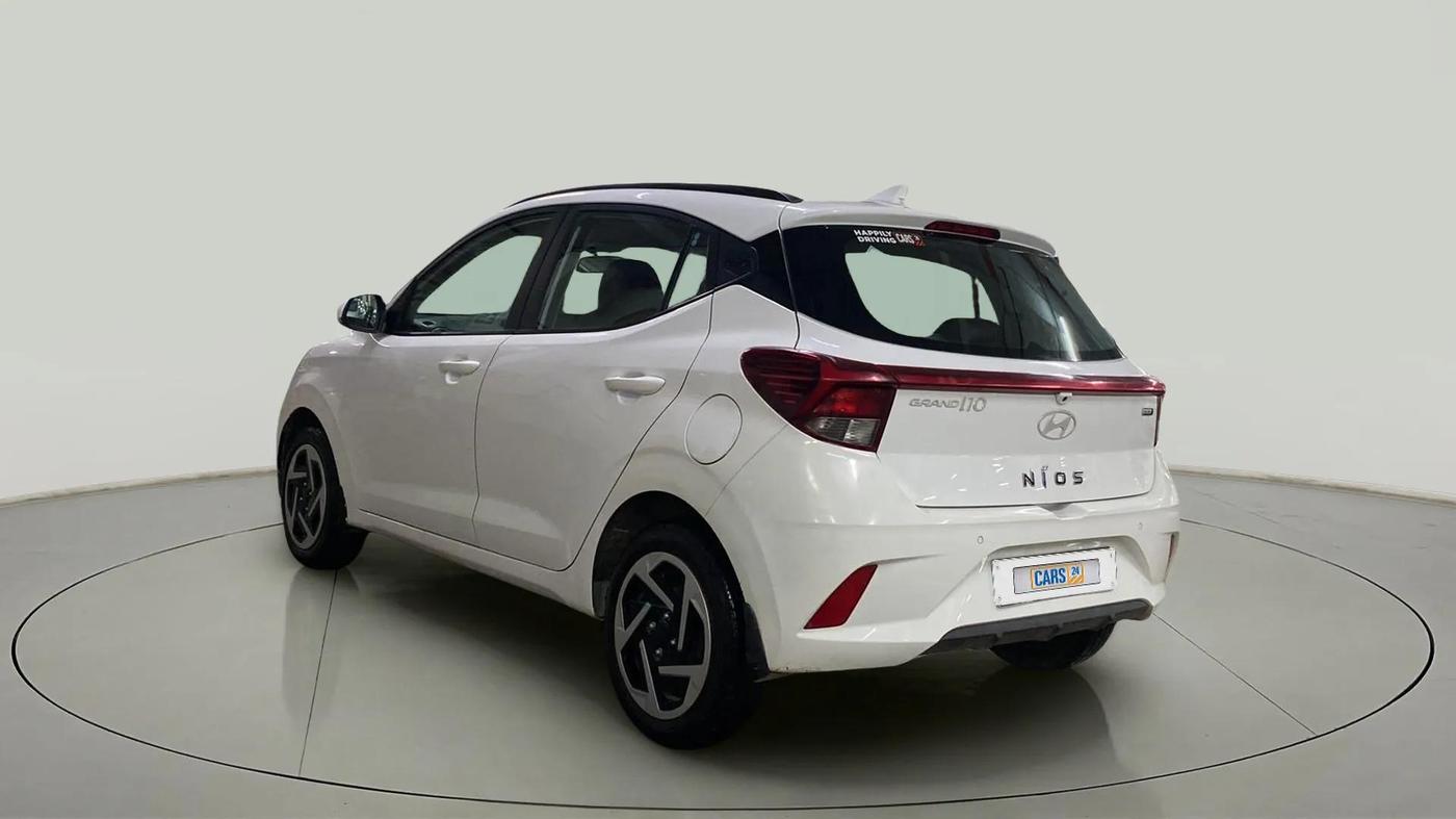 2024 Hyundai GRAND I10 NIOS SPORTZ 1.2 KAPPA VTVT CNG, CNG, Manual, 24,154 km, Left Back Diagonal