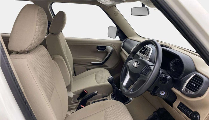 2022 Mahindra BOLERO NEO N10 R, Diesel, Manual, 36,440 km, Right Side Front Door Cabin