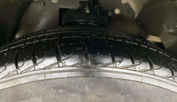 2022 Mahindra BOLERO NEO N10 R, Diesel, Manual, 36,440 km, Right Front Tyre Tread