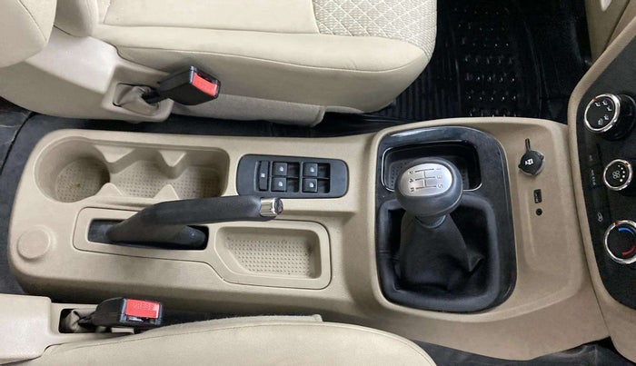 2022 Mahindra BOLERO NEO N10 R, Diesel, Manual, 36,440 km, Gear Lever
