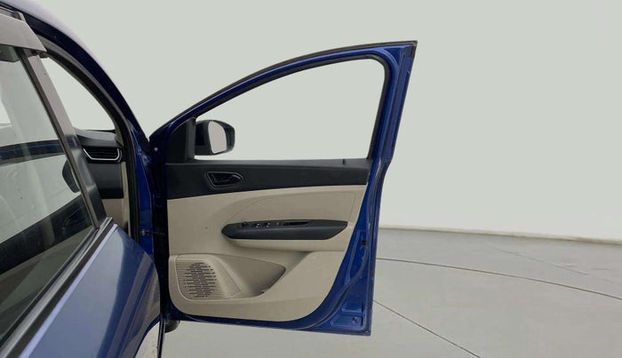 2021 Renault TRIBER RXT, Petrol, Manual, 35,645 km, RHS Front Door