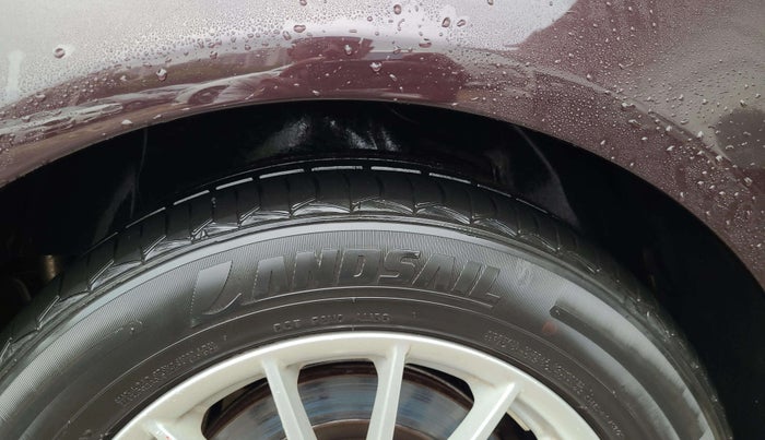 2015 Jaguar XF 2.2 DIESEL LUXURY, Diesel, Automatic, 36,296 km, Left Front Tyre Tread