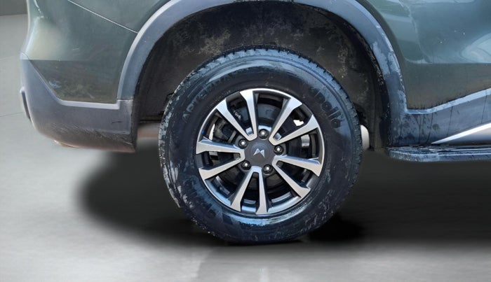 2022 Mahindra SCORPIO-N Z8 L PETROL MT 7 STR, Petrol, Manual, 17,558 km, Right Rear Wheel