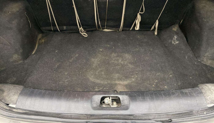 2015 Maruti Swift Dzire VXI, Petrol, Manual, 32,700 km, Boot Inside