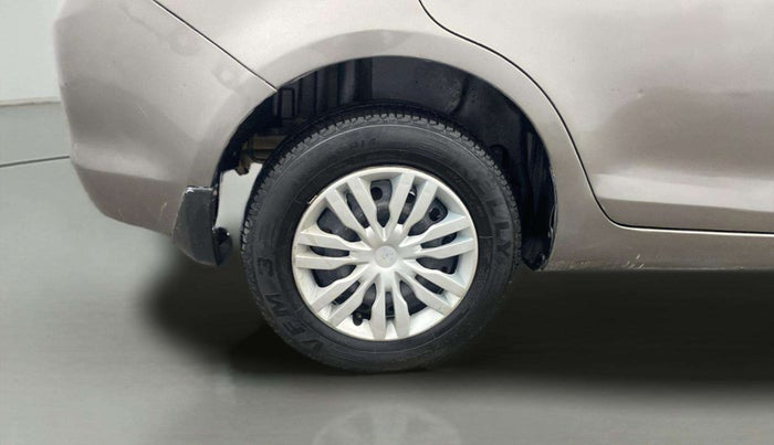 2015 Maruti Swift Dzire VXI, Petrol, Manual, 32,700 km, Right Rear Wheel