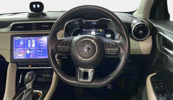 2022 MG ASTOR SHARP 1.5 CVT, Petrol, Automatic, 18,553 km, Steering Wheel Close Up
