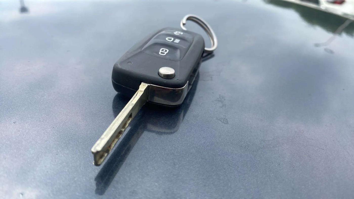 2019 Tata NEXON XM PETROL, Petrol, Manual, 41,039 km, Key Close Up