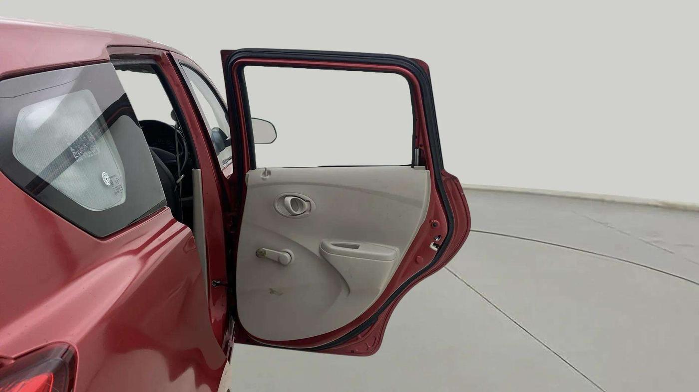 2018 Datsun Go Plus T, CNG, Manual, 36,482 km, RHS Rear Door