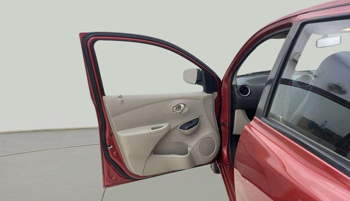 2018 Datsun Go Plus T, CNG, Manual, 36,346 km, LHS Front Door