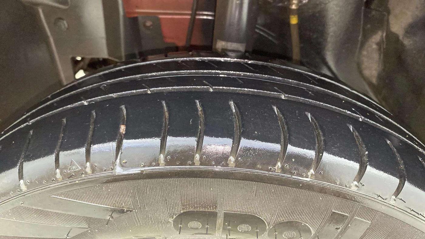2018 Datsun Go Plus T, CNG, Manual, 36,482 km, Left Front Tyre Tread