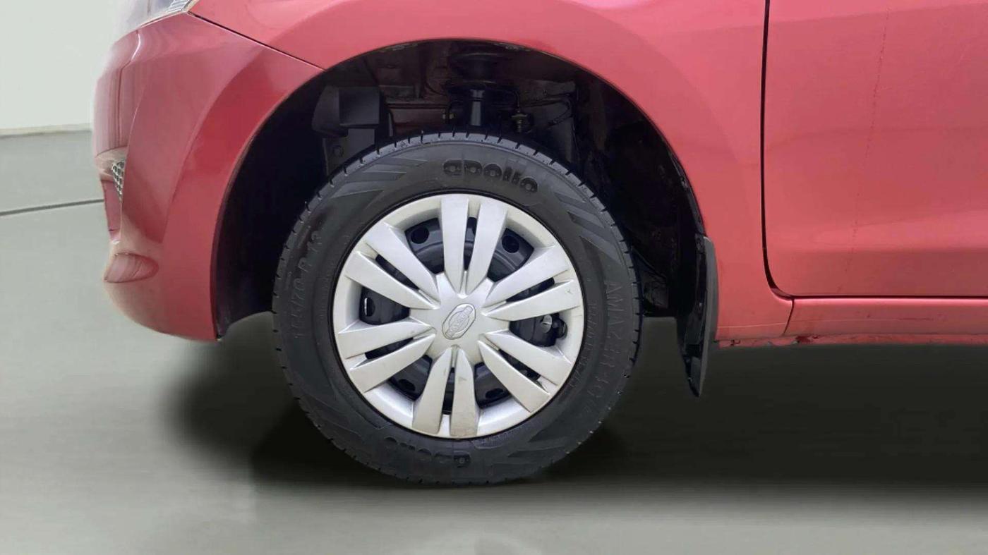 2018 Datsun Go Plus T, CNG, Manual, 36,482 km, Left Front Wheel
