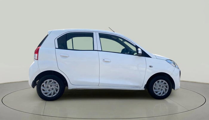 2019 Hyundai NEW SANTRO MAGNA, Petrol, Manual, 64,688 km, Right Side View
