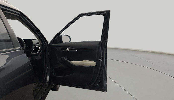2021 KIA SELTOS HTK PLUS 1.5 IMT, Petrol, Manual, 32,028 km, RHS Front Door