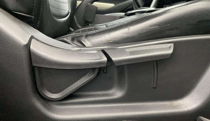 2021 KIA SELTOS HTK PLUS 1.5 IMT, Petrol, Manual, 32,028 km, Driver Side Adjustment Panel
