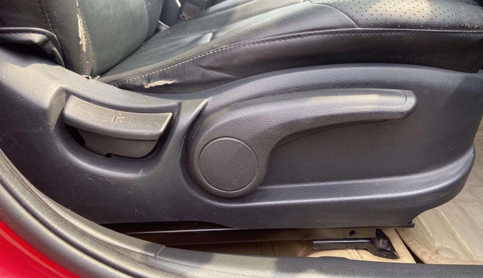 2015 Hyundai Elite i20 ASTA 1.4 CRDI, Diesel, Manual, 98,466 km, Driver Side Adjustment Panel