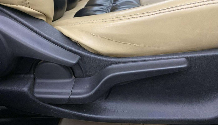 2019 Honda Amaze 1.2L I-VTEC S, Petrol, Manual, 81,205 km, Driver Side Adjustment Panel