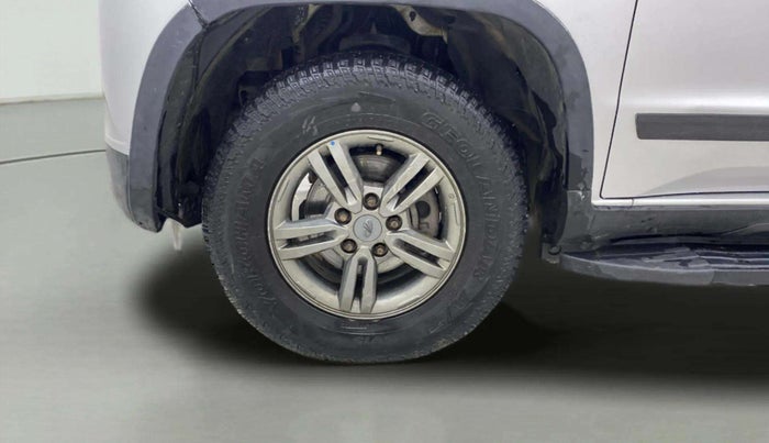 2019 Mahindra TUV300 T10, Diesel, Manual, 95,841 km, Left Front Wheel