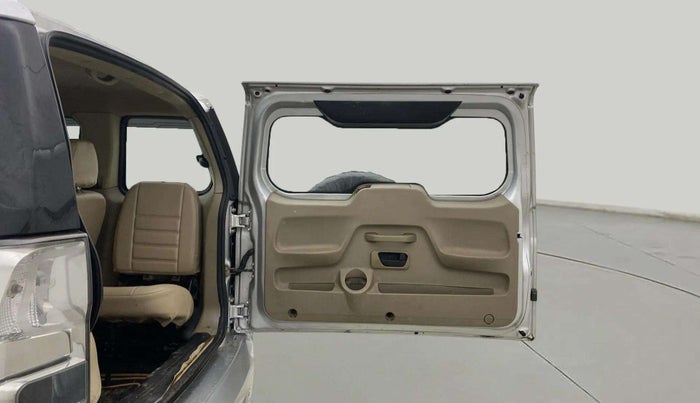 2019 Mahindra TUV300 T10, Diesel, Manual, 95,841 km, Boot Door Open