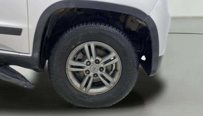 2019 Mahindra TUV300 T10, Diesel, Manual, 95,841 km, Right Front Wheel