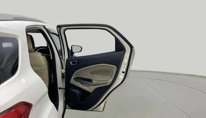 2020 Ford Ecosport TITANIUM + 1.5L DIESEL, Diesel, Manual, 1,32,667 km, RHS Rear Door