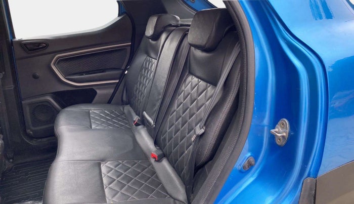 2021 Renault Kiger RXZ TURBO MT DUAL TONE, Petrol, Manual, 49,001 km, Right Side Rear Door Cabin