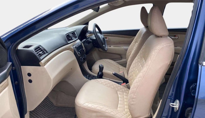 2018 Maruti Ciaz SIGMA 1.5 SHVS MT  PETROL, Petrol, Manual, 93,450 km, Right Side Front Door Cabin