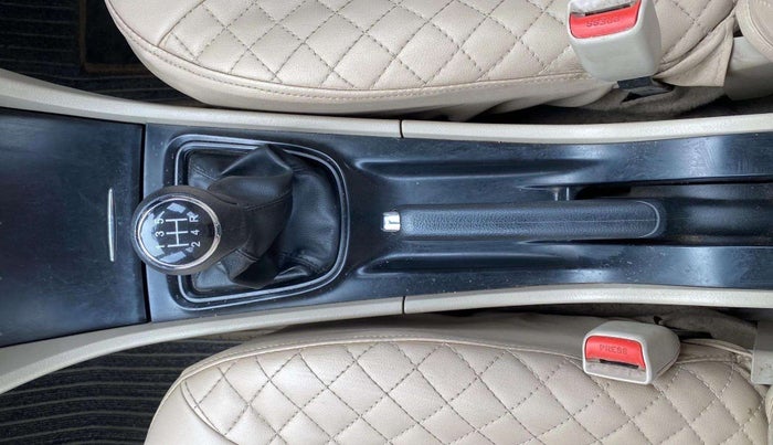 2018 Maruti Ciaz SIGMA 1.5 SHVS MT  PETROL, Petrol, Manual, 93,450 km, Gear Lever