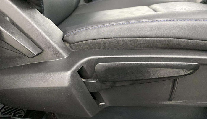 2023 Tata ALTROZ XZA PLUS DARK EDTION, Petrol, Automatic, 15,143 km, Driver Side Adjustment Panel