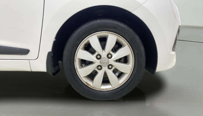 2015 Hyundai Xcent SX 1.2, Petrol, Manual, 32,423 km, Right Front Wheel