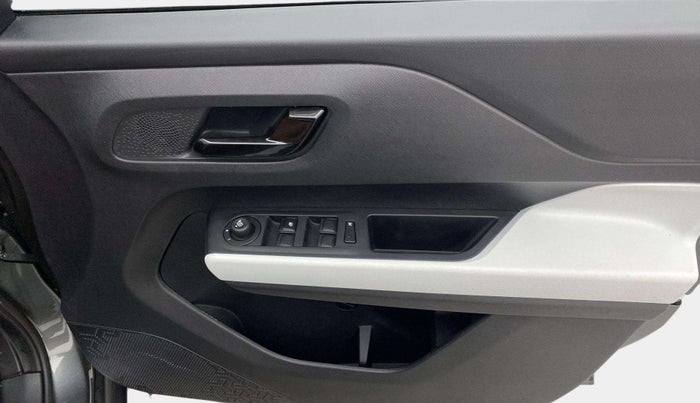 2025 Tata PUNCH Accomplished Plus AMT, Petrol, Automatic, 2,592 km, Driver Side Door Panels Control