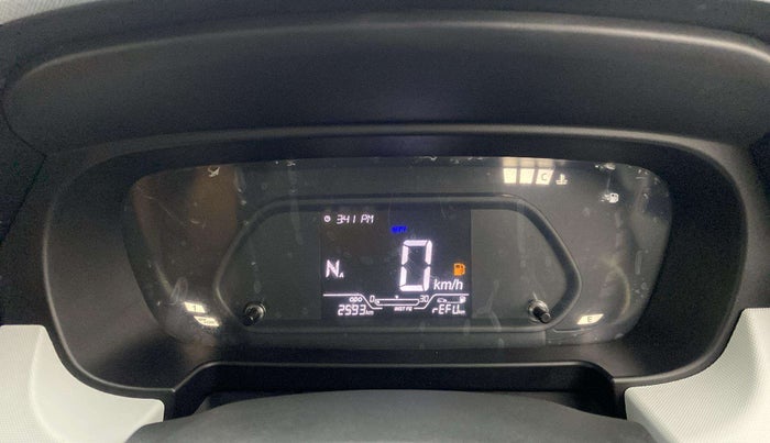 2025 Tata PUNCH Accomplished Plus AMT, Petrol, Automatic, 2,592 km, Odometer Image