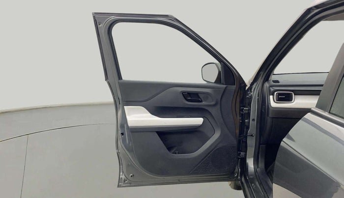 2025 Tata PUNCH Accomplished Plus AMT, Petrol, Automatic, 2,592 km, LHS Front Door