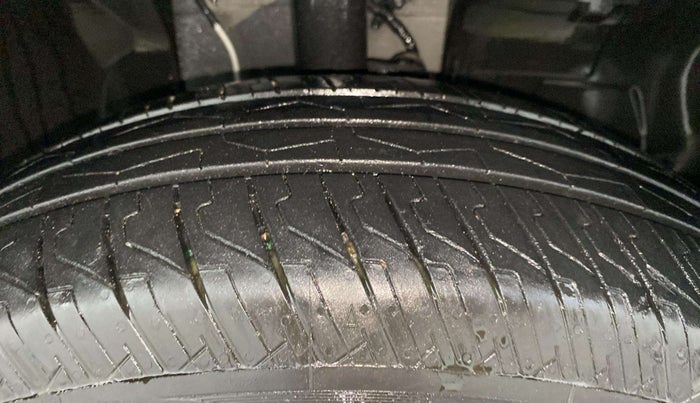 2025 Tata PUNCH Accomplished Plus AMT, Petrol, Automatic, 2,592 km, Right Front Tyre Tread