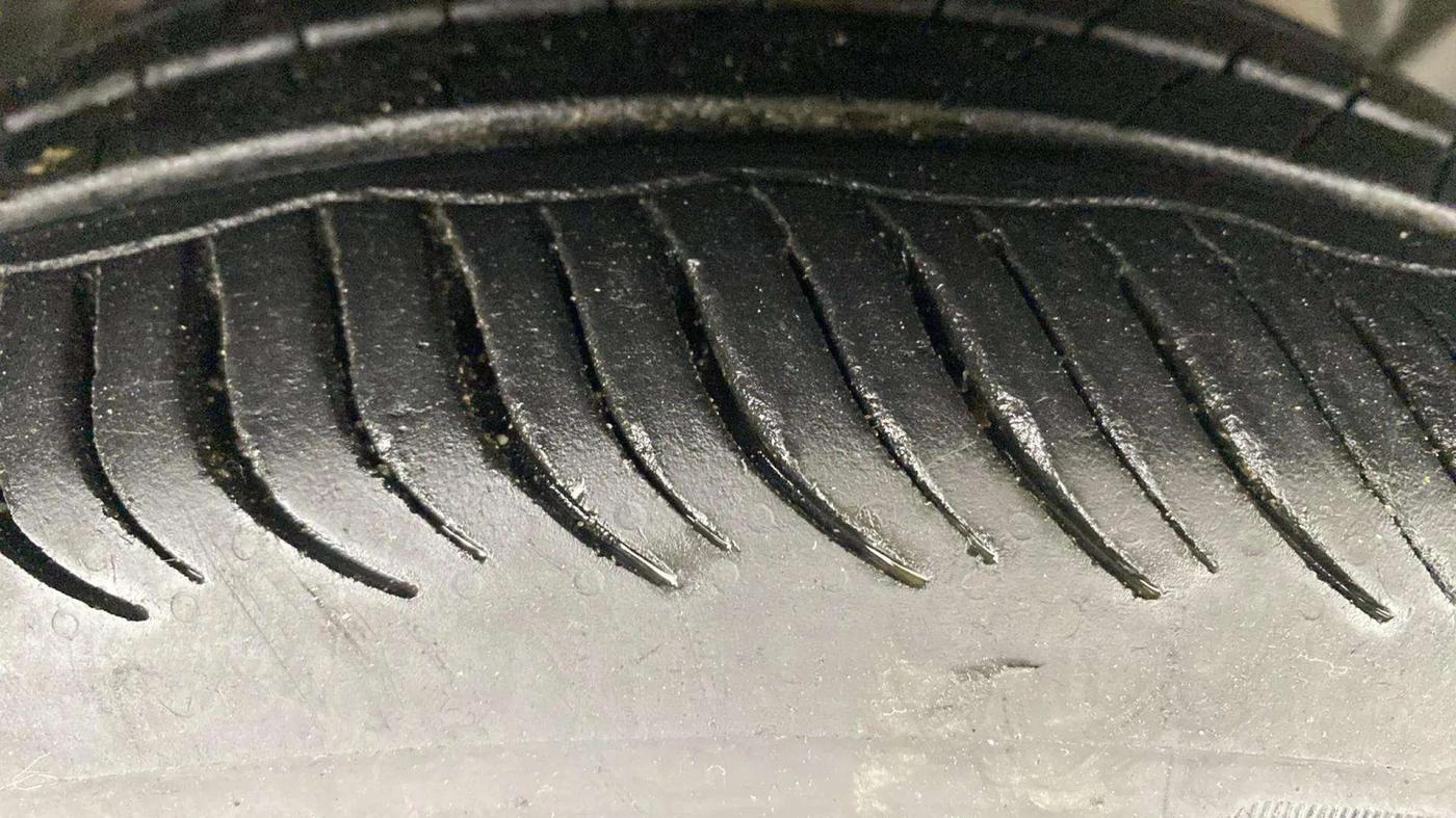 2021 Ford FREESTYLE TITANIUM 1.2 PETROL, Petrol, Manual, 79,657 km, Right Front Tyre Tread