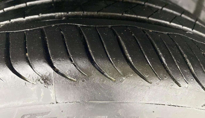 2021 Ford FREESTYLE TITANIUM 1.2 PETROL, Petrol, Manual, 79,615 km, Right Rear Tyre Tread