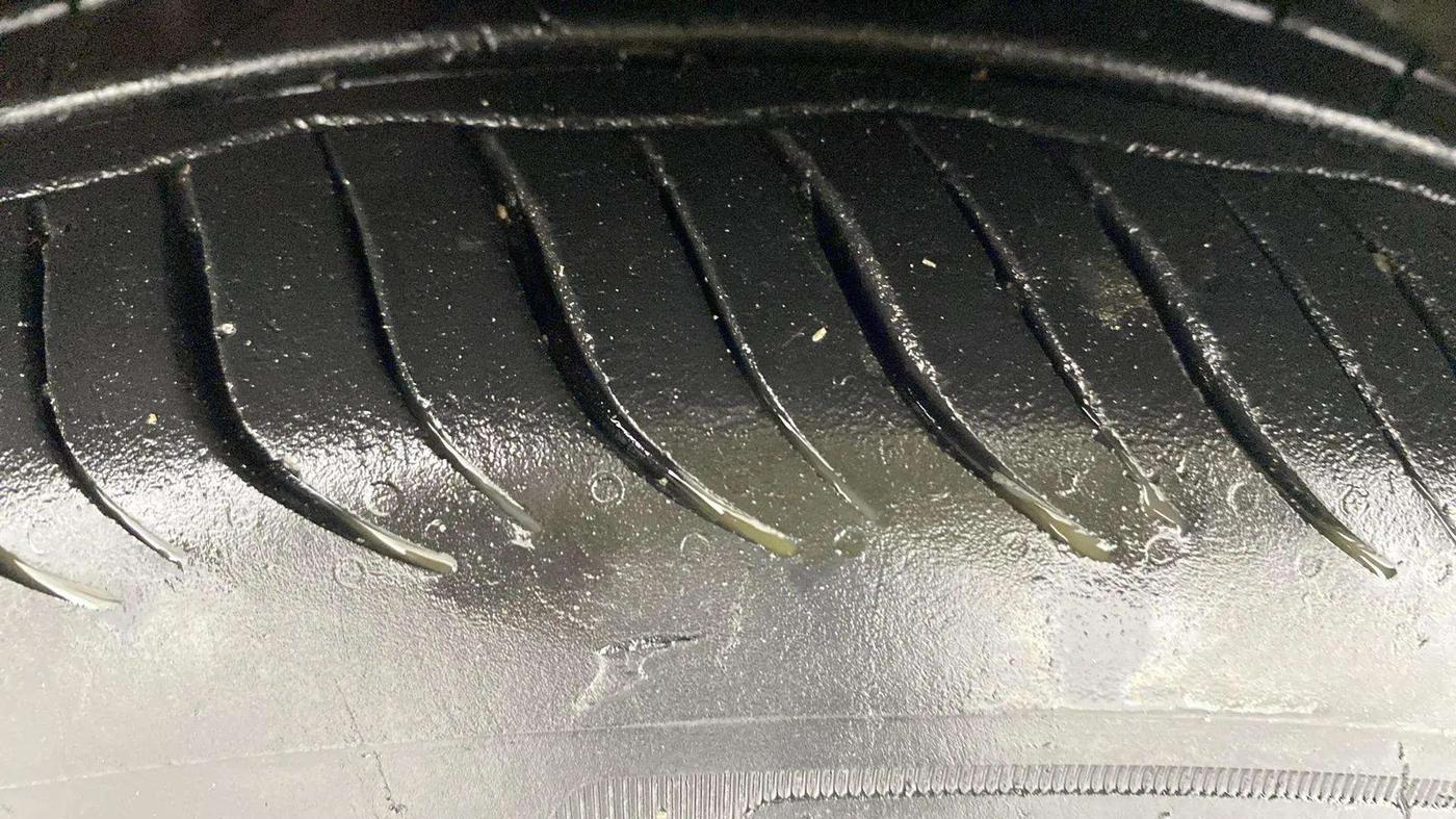 2021 Ford FREESTYLE TITANIUM 1.2 PETROL, Petrol, Manual, 79,657 km, Left Front Tyre Tread