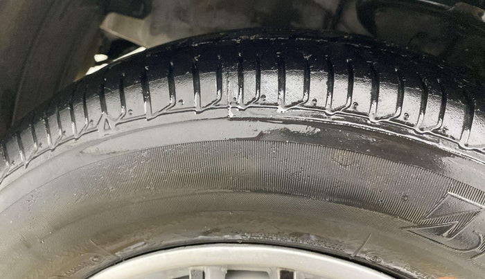 2012 Hyundai i10 ERA 1.1, Petrol, Manual, 59,508 km, Left Front Tyre Tread