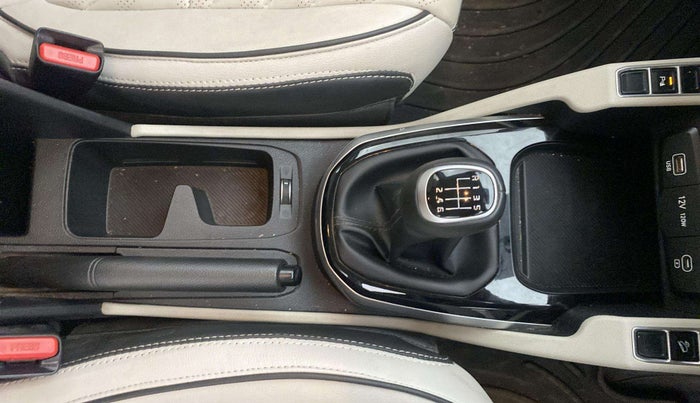 2023 KIA CARENS  PRESTIGE PLUS 1.5 TURBO PETROL IMT 7 STR , Petrol, Manual, 15,184 km, Gear Lever