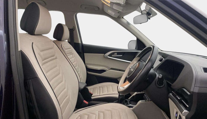 2023 KIA CARENS  PRESTIGE PLUS 1.5 TURBO PETROL IMT 7 STR , Petrol, Manual, 15,184 km, Right Side Front Door Cabin