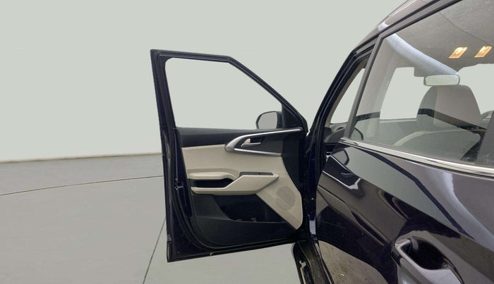 2023 KIA CARENS  PRESTIGE PLUS 1.5 TURBO PETROL IMT 7 STR , Petrol, Manual, 15,184 km, LHS Front Door