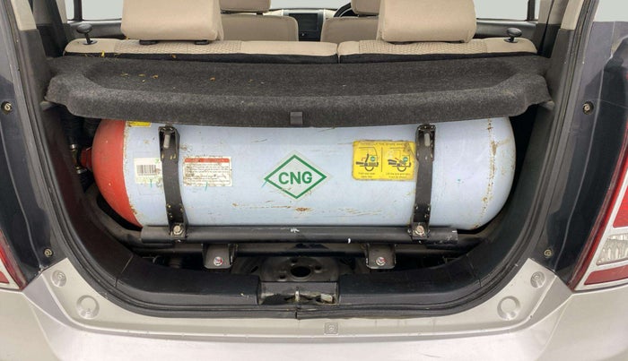2018 Maruti Wagon R 1.0 LXI CNG (O), CNG, Manual, 67,745 km, Boot Inside