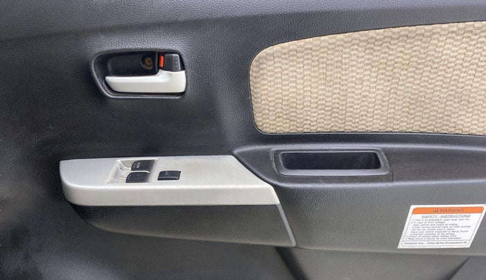 2018 Maruti Wagon R 1.0 LXI CNG (O), CNG, Manual, 67,745 km, Driver Side Door Panels Control