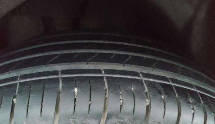 2023 Tata Harrier XZA PLUS O , Diesel, Automatic, 30,748 km, Right Front Tyre Tread