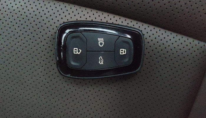 2023 Tata Harrier XZA PLUS O , Diesel, Automatic, 30,748 km, Key Close Up