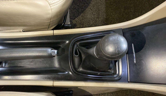 2019 Maruti Ciaz SIGMA 1.5 SHVS MT  PETROL, Petrol, Manual, 52,306 km, Gear Lever