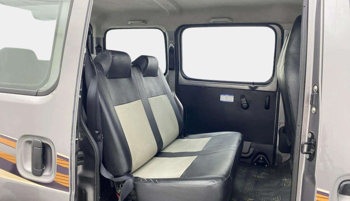 2022 Maruti Eeco 7 STR STD(O), Petrol, Manual, 13,566 km, Right Side Rear Door Cabin